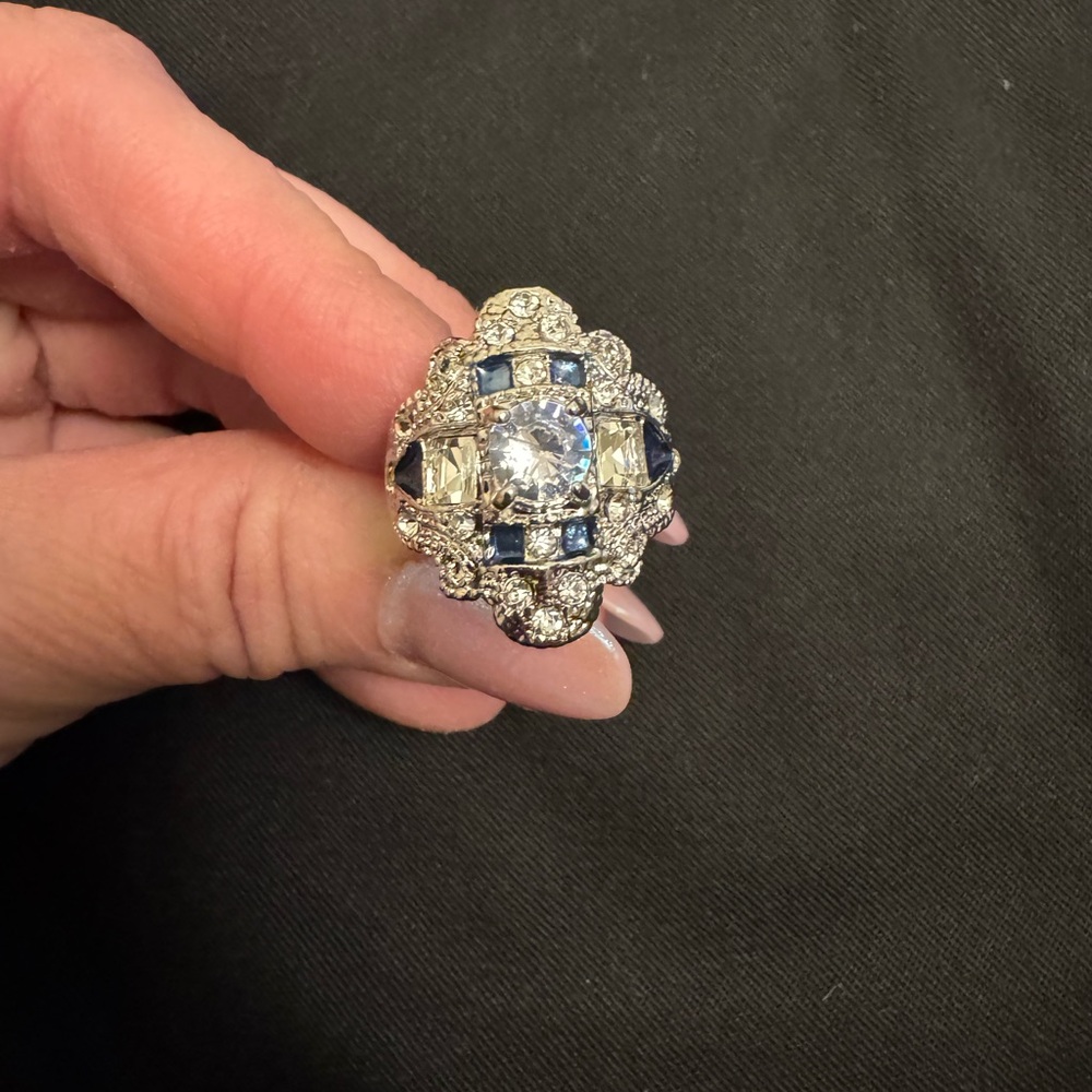 Gorgeous Vintage Art Deco Ring - Picture 3 of 4